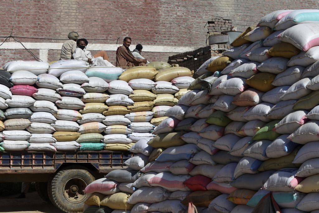 Another battle is boiling between India & Pakistan and this time, it's over basmati rice ownership