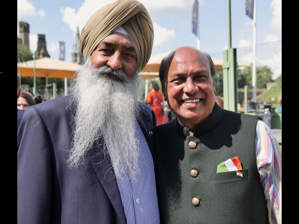 India Independence Day celebrated at Cardiff Castle; politicians, army officers, cops attend