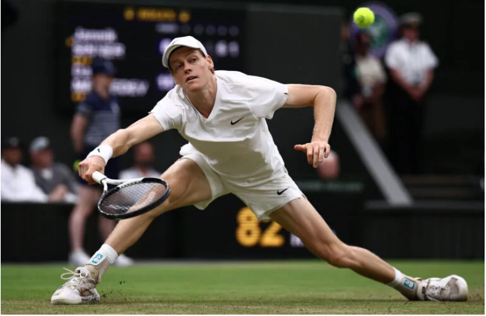 Medvedev beats world No. 1 Sinner in 5 sets to reach Wimbledon semis