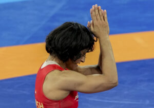 vinesh-phogat-disqualified