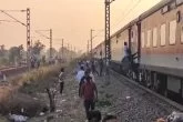 pushpak-express-jalgaon