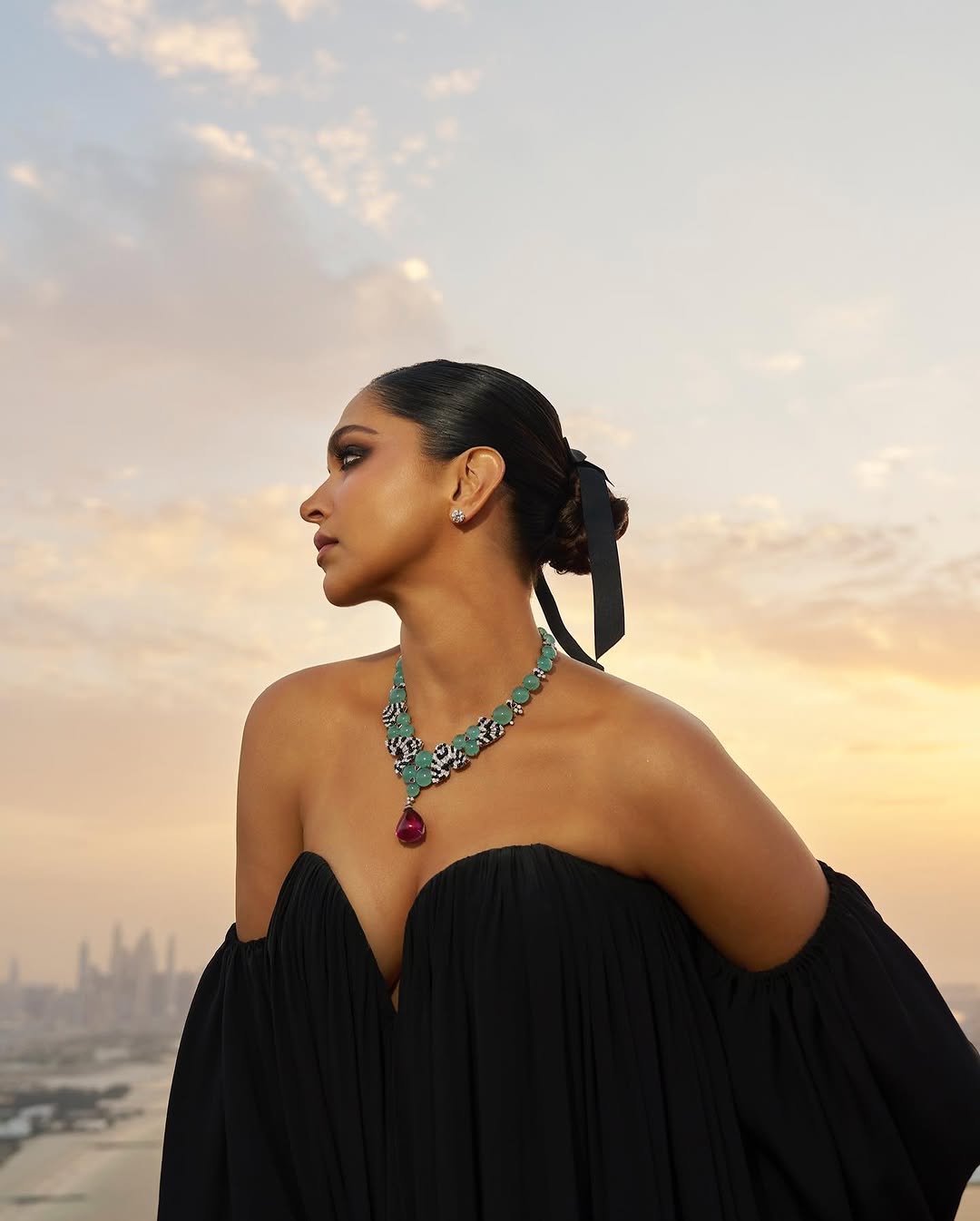 “Queen is Back”: Deepika Padukone dazzles in black gown and 63.76-carat Cartier necklace at Dubai event