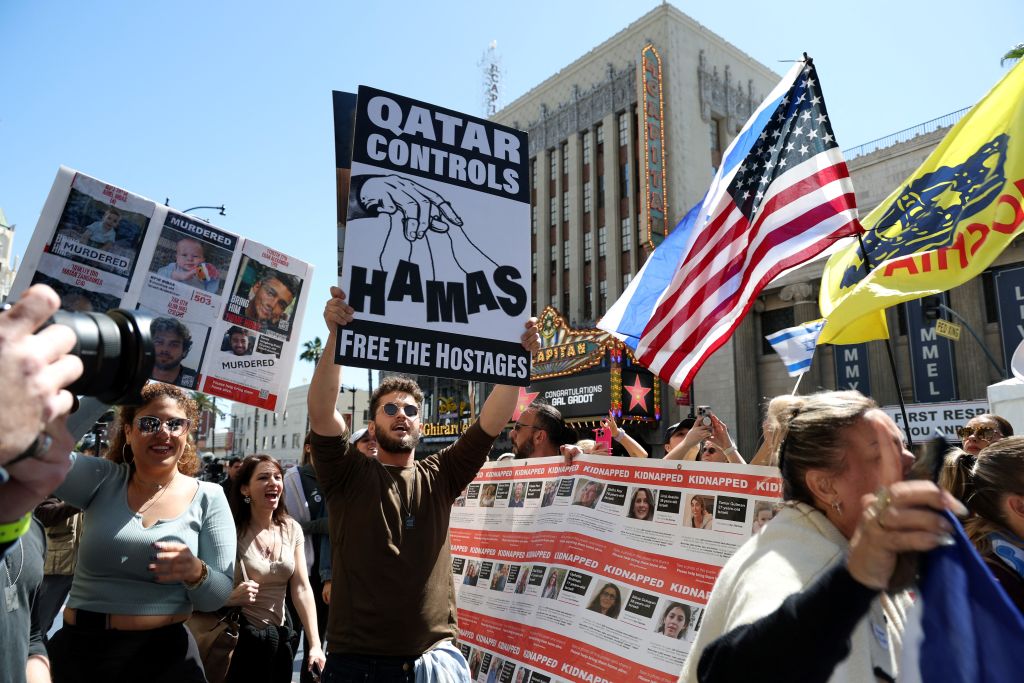 Gal Gadot’s Hollywood Walk of Fame ceremony disrupted by pro-Palestinian and pro-Israeli protests